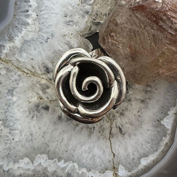 Sterling Silver Rose with Decorated Band Fashion Ring For Women, Taxco Mexico - Picture 2 of 10
